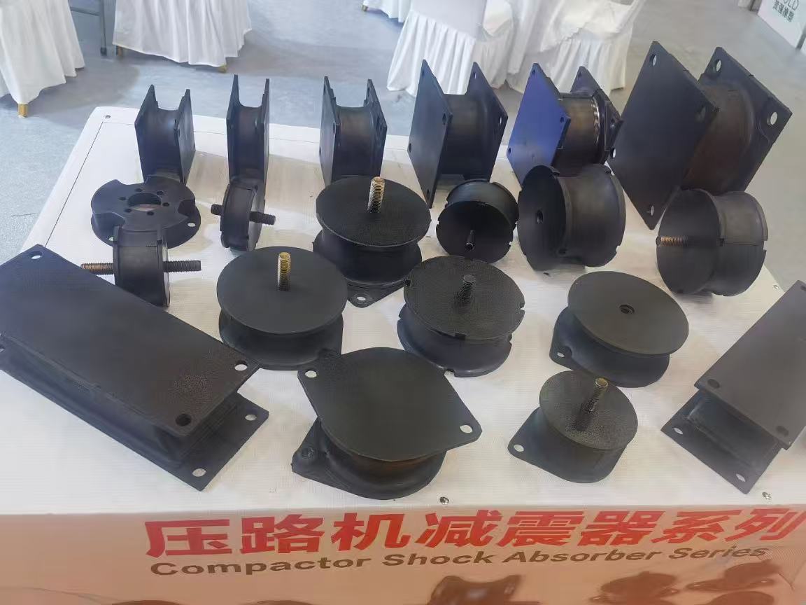 摊铺机减震块